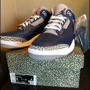Brand new exclusive retro 3 with box